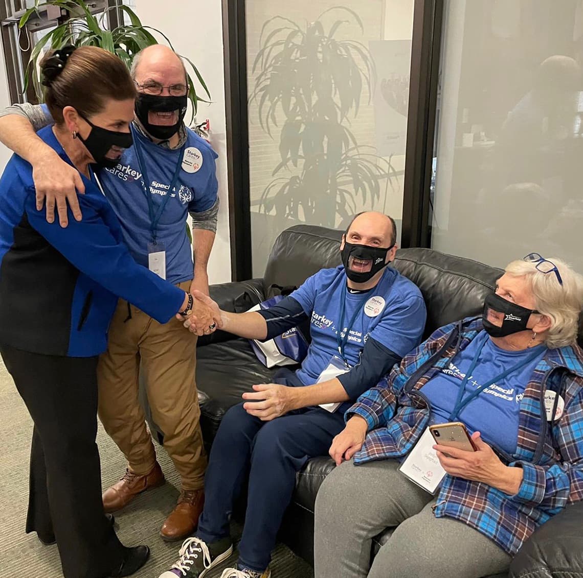 50-50-media-promo/50_50_starkey_cares_1140x1132_WBST2739